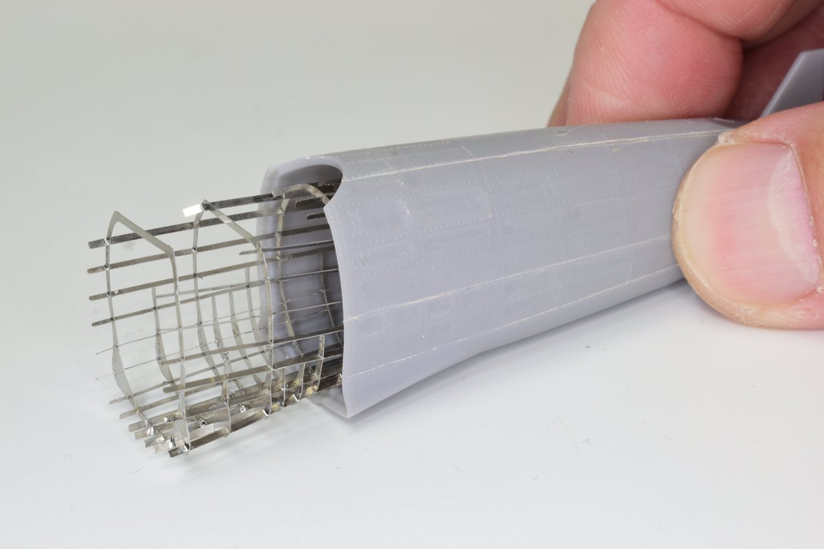 takepon407's tweet image. SMC2025チャレンジ①
今年もオランダで開催されるSMCにチャレンジします。昨年の参加の帰路時に来年は零戦で参加しようと決意して製作を開始。製作するイメージはその時固まっていたのでまずは内部の骨組みに着手。ハセガワのスケルトンキットのエッチングを使用しファインモールドのキットに組み込む