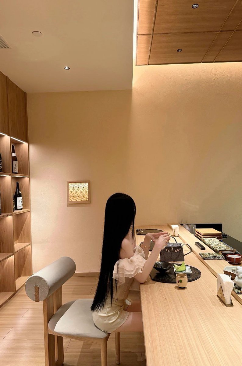 Johannayrgt168's tweet image. New adventu res and new connections! Excited to make friends across the USA while enjoying cozy moments like these. 🍣💫 #NewInTown #USAAdventures #MakingConnections #SoloDining #FoodieLife