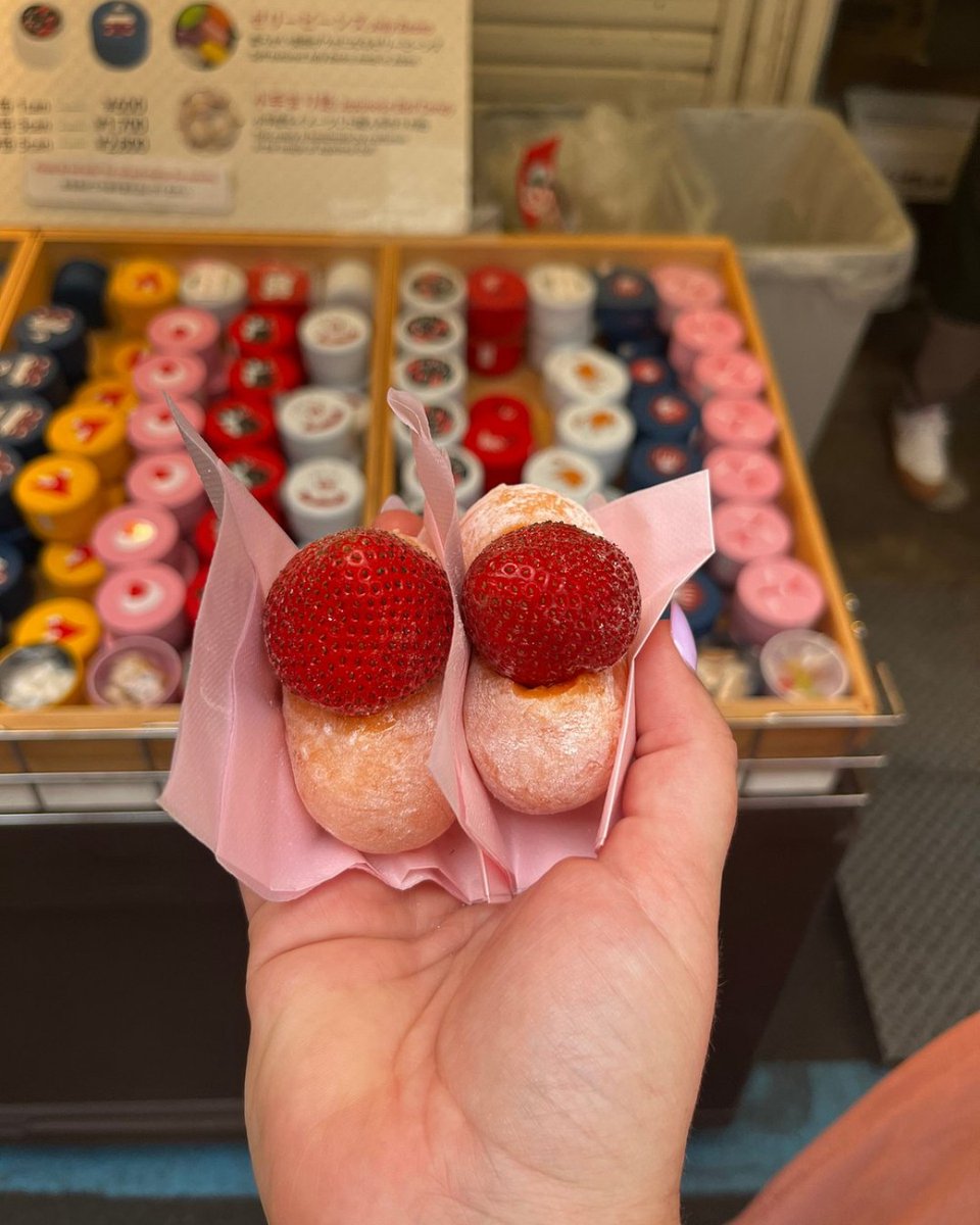 Tripadvisor's tweet image. Priorities for my trip to Tokyo: