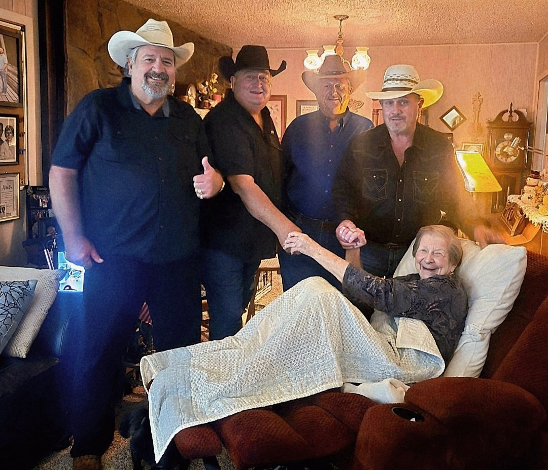 🐩🇺🇸~Bitsy's Mom~🇺🇸🐩 tweet media