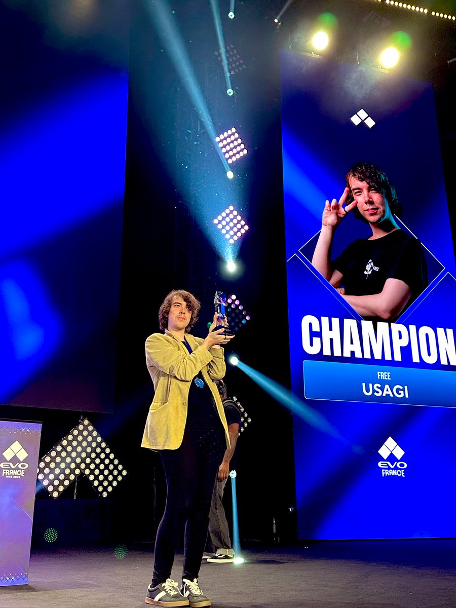 gbvs_esports's tweet image. 🏆Congrats to @UsagiLucyy for taking 1st place at #EvoFrance2025 in #GBVSR!

#AWT25_26