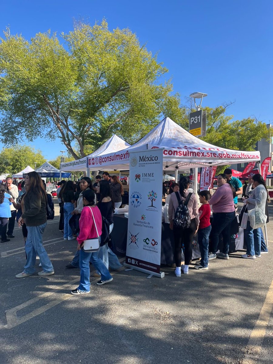 ConsulMexFresno's tweet image. 🎓 Este sábado participamos en la 10ª Feria de Educación de @Fresno_State, ofreciendo información sobre los #ServiciosConsulares y los programas educativos de la Ventanilla de Orientación Educativa en colaboración con Moreno Institute. 
@IMEsremx #VOE #EducaciónParaTodos