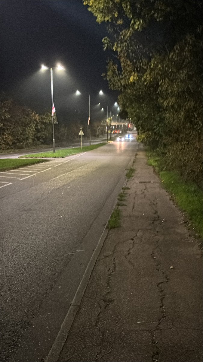 I’m a man who loves a bit of nostalgia,, I’ve gone old skool today 🤣
Been at a Epping Forest country club reunion!  Instead of doing the sensible thing and jumping in a cab!! I’ve pretended it still 1995 I’ve spent all my money on beer and walked home 🤣🤣