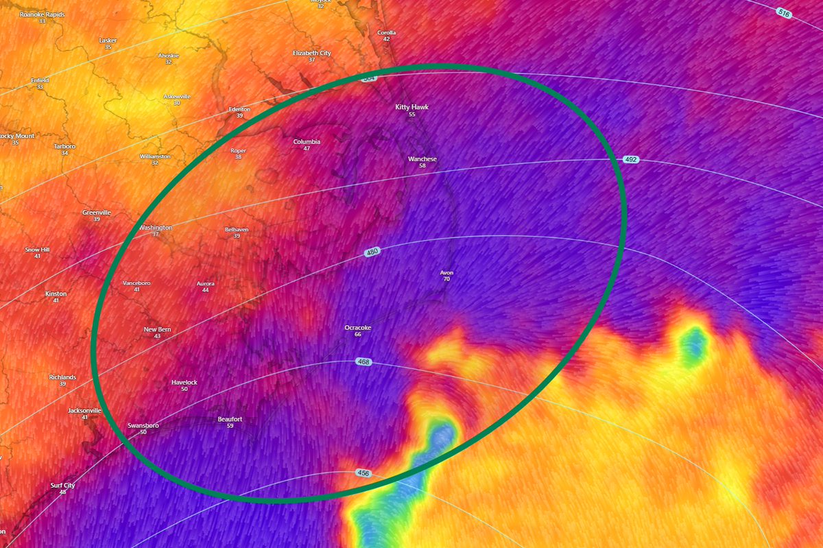 ASTracking's tweet image. Carolina States:
Outerbanks could be feeling up to 60-70mph wind gusts into the night while I find this plausible, there will be strong gusts across the coastal carolinas. Stay safe!