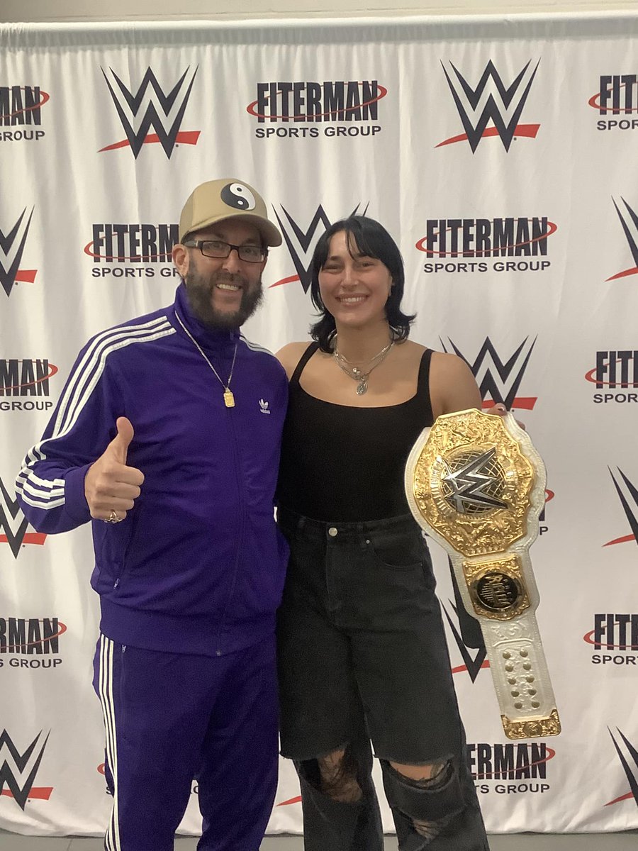 alanbarcoff's tweet image. Happy Birthday today October 11 to the great Rhea Ripley!! SO enjoyed meeting you a couple years back. @WWE @RheaRipley_WWE @FitermanSports @WWENetwork #RheaRipley