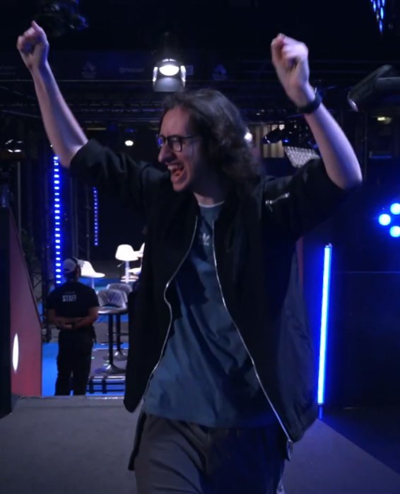 🇮🇹 ORGOGLIO ITALIANO 🇮🇹

🥈 <a href="/PixilatedArc1/">PixilatedArc1</a> CONQUISTA LO STICK D'ARGENTO ALL'#EVOFrance 🥈

🔥 OSSERVATE IL VOLTO DEL #GBVSR NOSTRANO 🔥

Abbiamo rischiato l'infarto nel seguire questa grandiosa ascesa, ma eccoci qui con le lacrime colme di soddisfazione ❤️

GGS PIXI, TI SI AMA 🙏