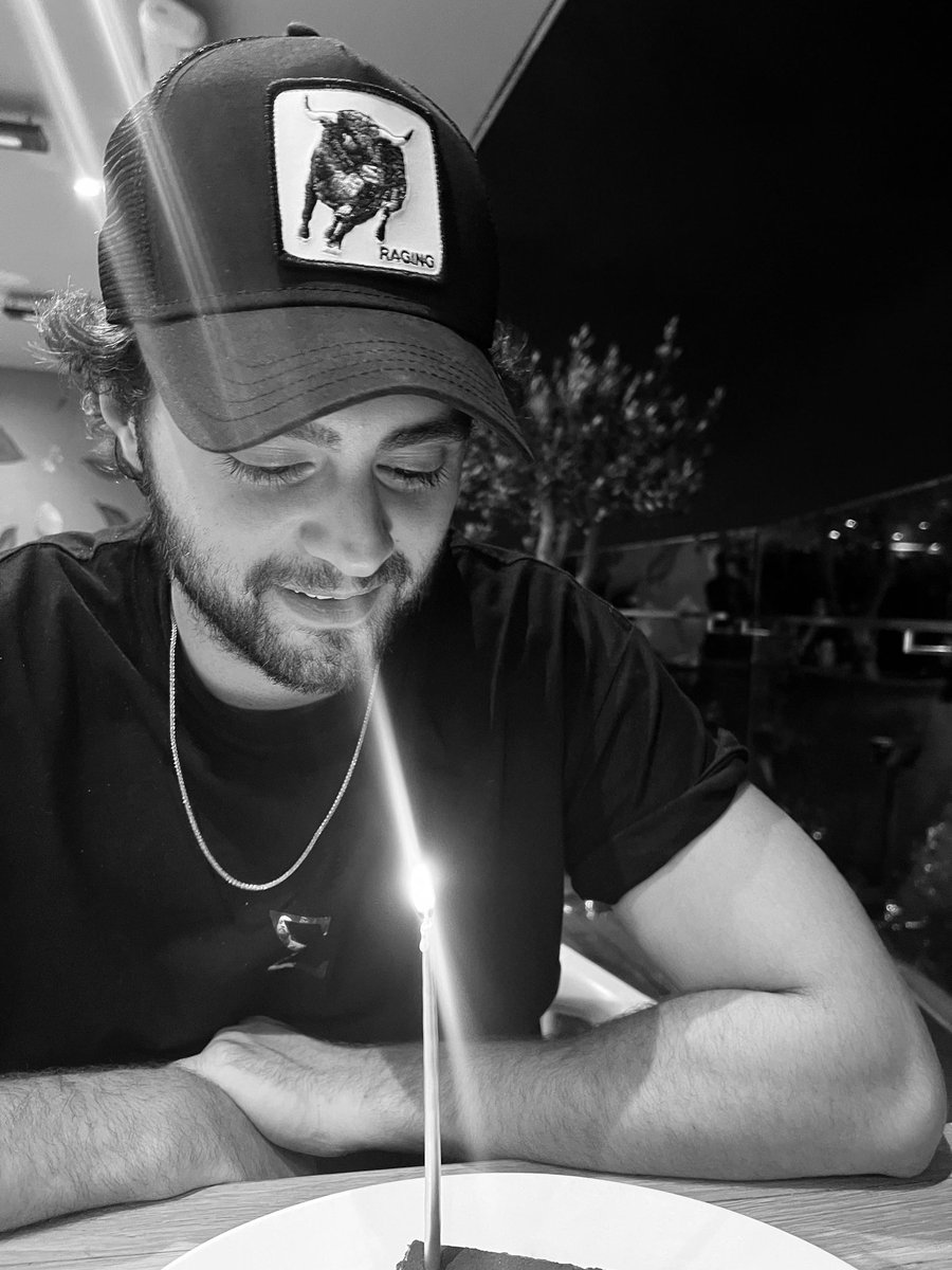 yigitetkilesim's tweet photo. dörtlü fotoğraf etkinliğiyle ttmize devam ediyoruz arkadaşlar

MutluYıllar YiğitKoçak https://t.co/bSohPUarNW