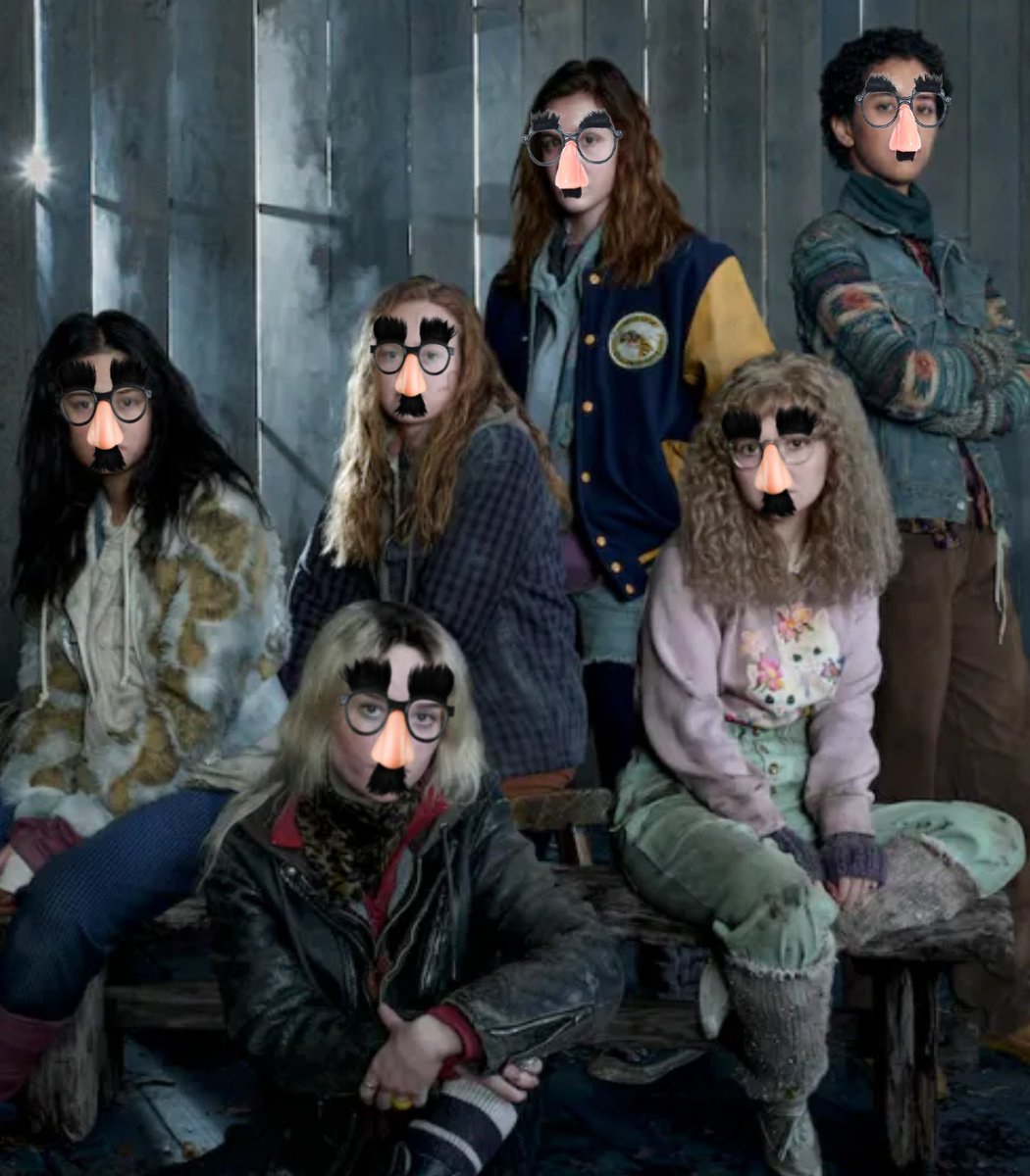 YJmisinfo's tweet photo. Kourtney Eaton, Sophy Thatcher, Lif Hewson, Sophy Nélisse, Sammy Hanratty, and Jasmine Savoy Brown have all been cast in Paramount's new 'ORANGEJACKETS'

The show has nothing to do with 'YELLOWJACKETS,' Paramount states, "the name and timing are just coincidences." https://t.co/OBTTIhs1yP
