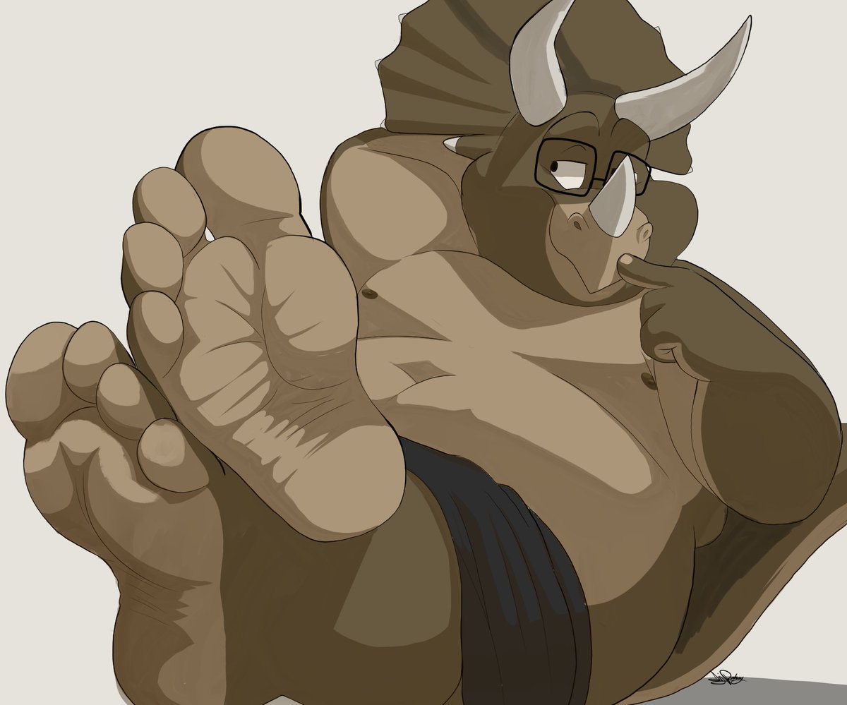 Nerdy triceratops feet.