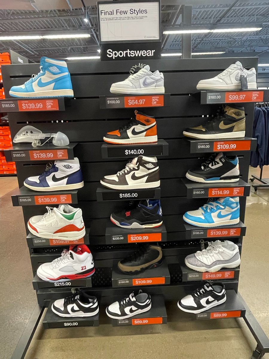 KicksFinder's tweet image. What a beautiful sight to see, with an additional 30% off 👀😱🤯

📸 @hisexcellence79