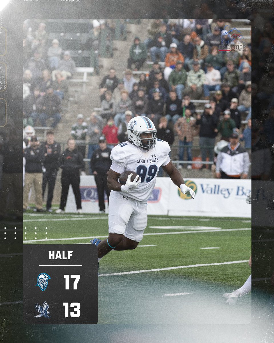DSUFootball's tweet photo. Trojan offense rolling in Dickinson! โ๏ธ
Another keeper from DE Kacey Cauley caps a 2-yard touchdown run early in the second quarter. Dakota State leads 17-13 at the half! ๐ช
#GoTrojans #FrontierConference https://t.co/5gBGBfXyac