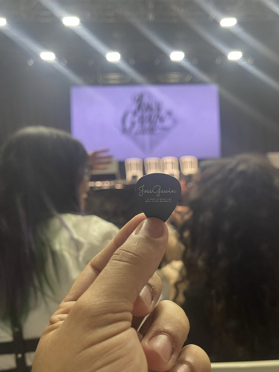 j0ssgawin's tweet image. Tks for the freebies @ser_nuvem 🤍

JOSSGAWIN IN BRAZIL
#JG1STFMINBRAZIL
#JOSSGAWIN1stUSLATAMTour