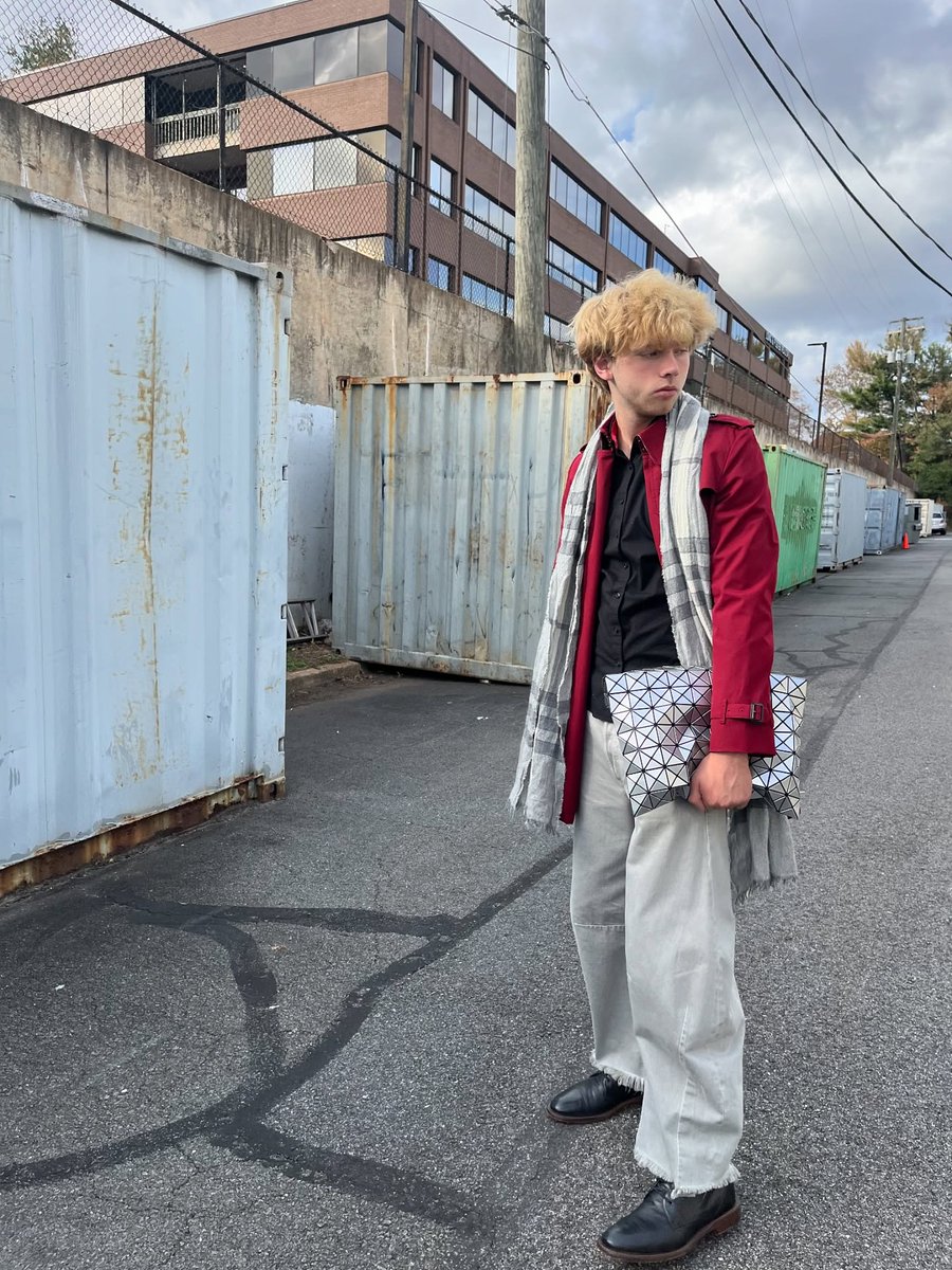 newtoyouinc's tweet image. Fall outfit inspo! Outfit details: Shirt: M Black LS Cotton Blend. Price: $16.50 Coat: Size 14 Burberry Crimson Coat Alizarin. Price: $660 Pants: Size 8/10 Cinder Green Denim Wide Citizens of Humanity. Price:… #burberry #isseymiyake #designerconsignment #explorepage #fashion