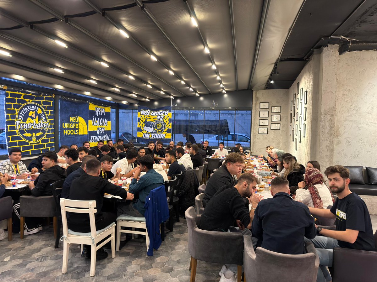 Necmettin Erbakan UNIGFB Ailesi olarak aramıza yeni katılan üyelerimizle tanışmak ve kaynaşmak amacıyla akşam yemeği organizasyonunda bir araya geldik. Katılan tüm üyelerimize teşekkür ederiz.

#NecmettinErbakanUNIGFB #UNIGFB