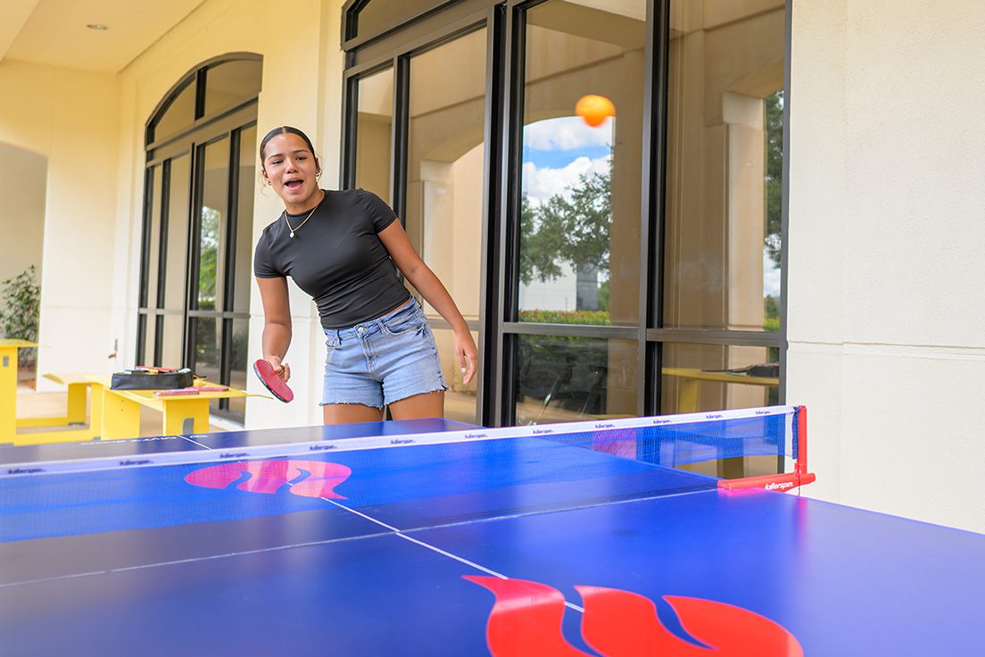 ValenciaJobs's tweet image. Camaraderie 🤝 and friendly #competition 🏆were the #assignments of the day for the Fall’s First Sports 🏀 ⚽️🏐🏓 Day on @ValenciaCollege&apos;s #OsceolaCampus. 

#fun #studentengagement #sports