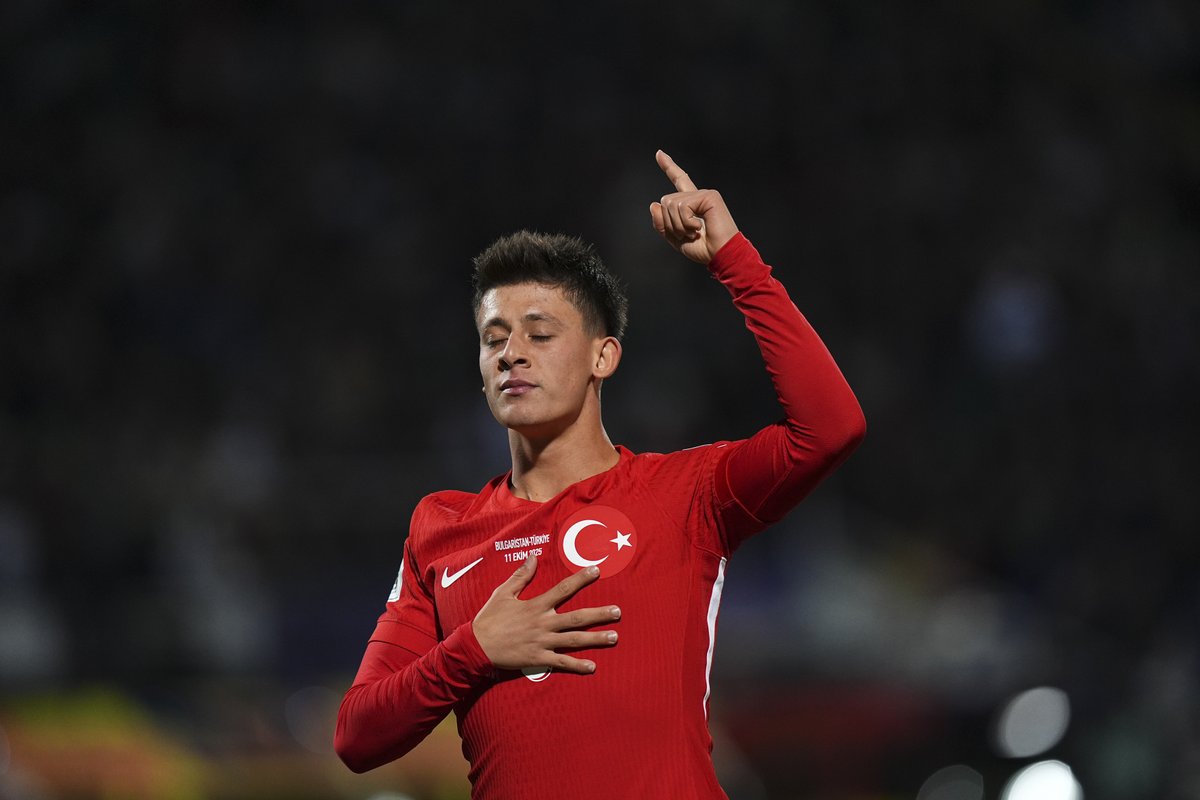 🇹🇷#BizimÇocuklar farklı galip.

Milli Takımımız, Dünya Kupası Elemeleri’nde Bulgaristan’ı 6-1 yendi.