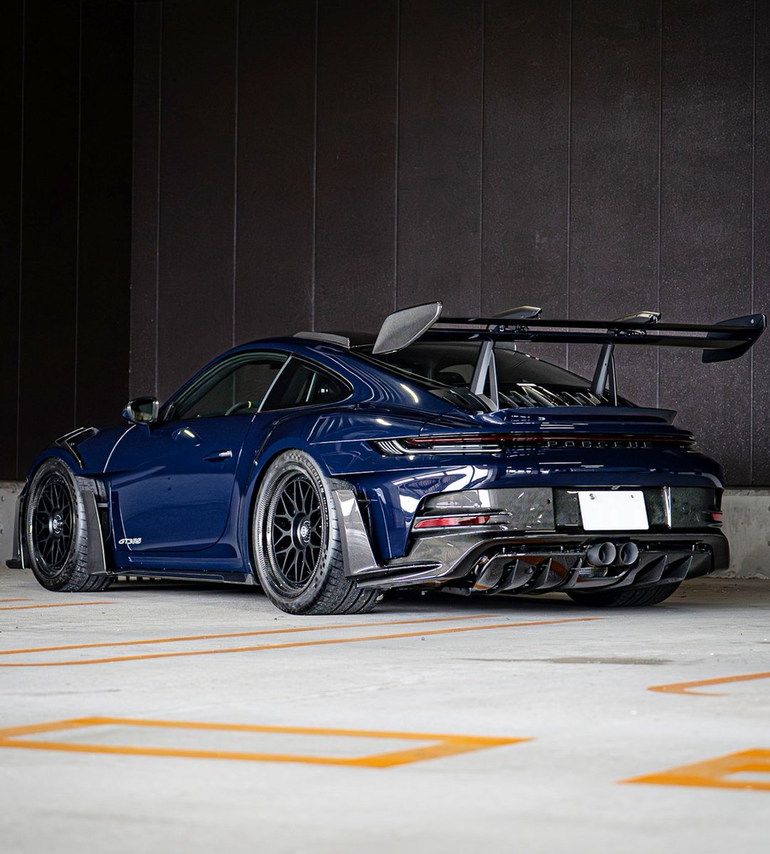 rubenhume's tweet photo. Would you spend $350k on this Porsche 911? https://t.co/ky5hSwBBl8