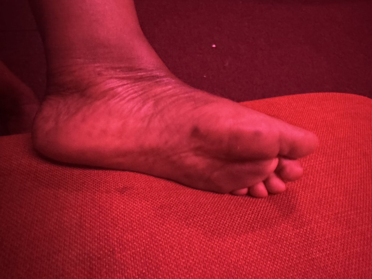 Cocoh4545's tweet photo. Oh yuck 🤮 lick my foot till clean https://t.co/I8GlVMXE8P