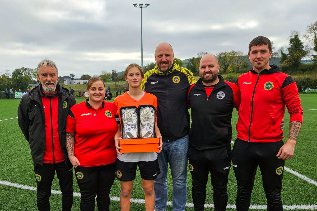 ckutdfc's tweet image. Congratulations to Sofia Blackmore, who has been selected for the Republic of Ireland GU16 International squad.
It's a massive achievement for Sofia. Everyone in CK United is very proud as Sofia becomes CK United's first ever academy player to receive an International call up! 🇮🇪