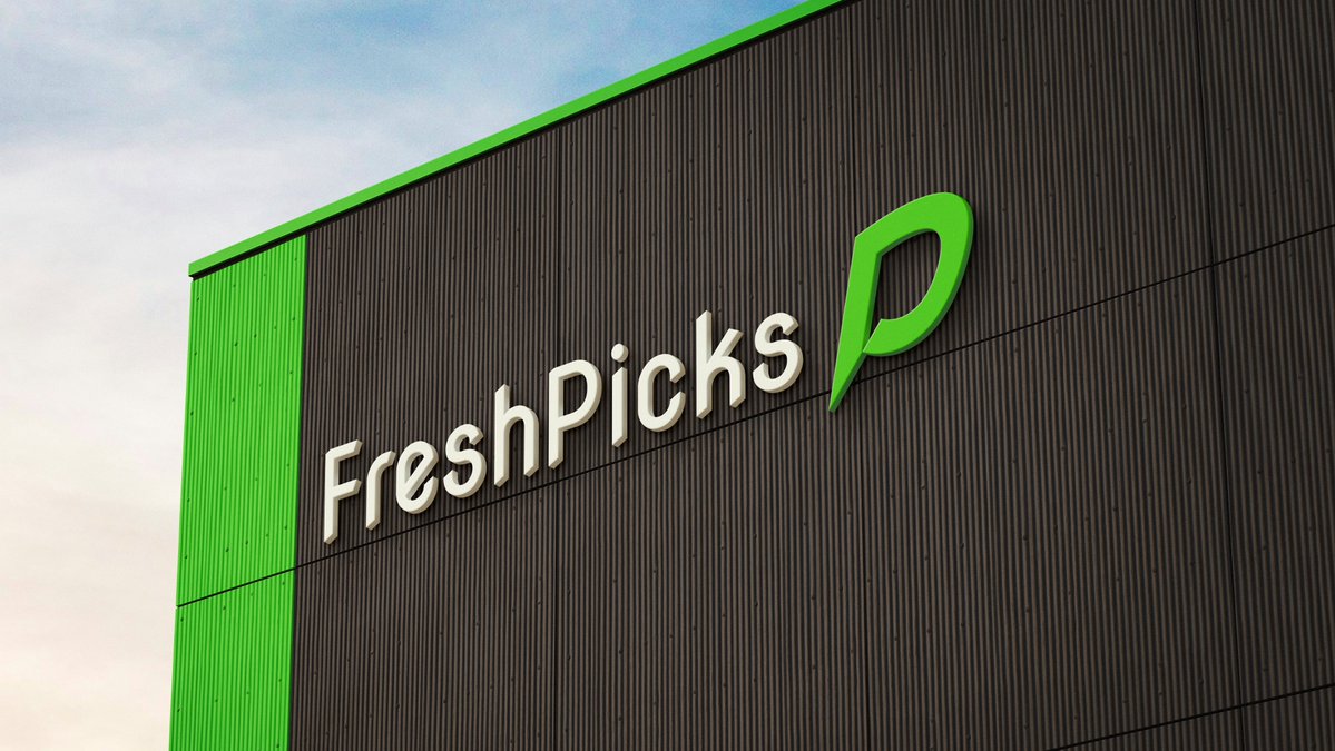 CrownsDezign's tweet image. Day 11 of 50 Days
Visual Identity Design for FreshPicks
FreashPicks is a farm-to-home delivery service.
FreshPicks connects farms to homes.
Send me a DM to work with me.