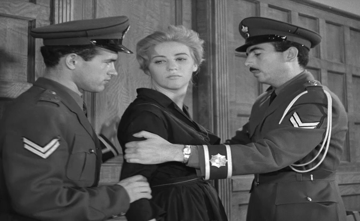 Πείτε συγχαρητήρια, γιατί δεν μας βλέπω καλά 😁
#exathlonGR