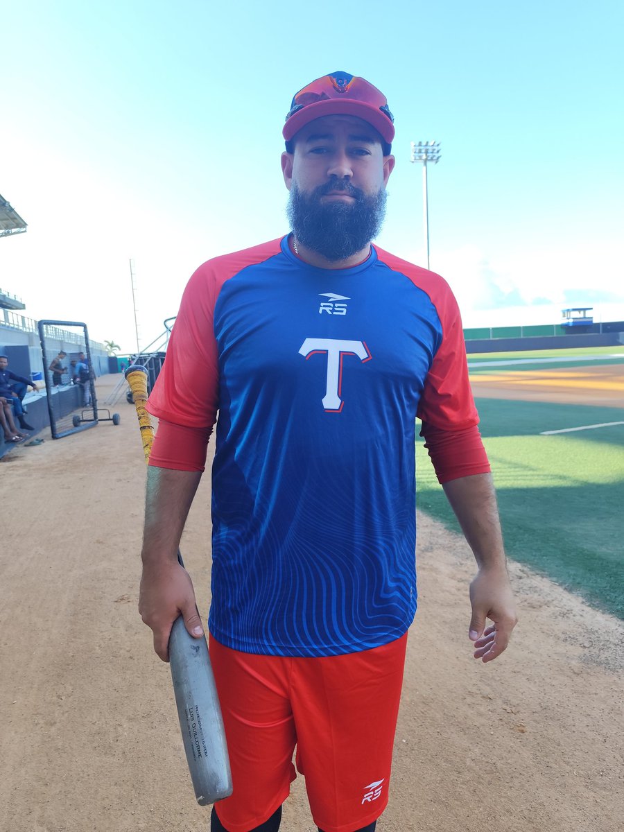 ¡Ajá! 👀🦈

El experimentado infielder Luis Guillorme se reportó a las prácticas de nuestros Tiburones de La Guaira. 

¡Bienvenido a casa! 🫡💪

#VamosPaEncima 🦈🥁
#TiburonesSiempre 💯