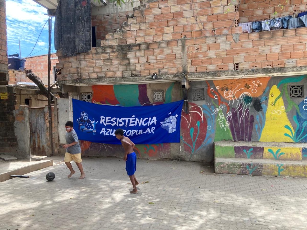 Ação social de dia das crianças na Ocupação Guarani Kaiowá
Além da realização de brincadeiras, houve a distribuição de doces e de camisas da RAP!
Agradecemos a todos que apoiaram!