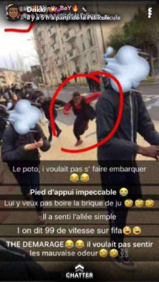 TheGoatPSG's tweet photo. Le mec en noir qui a fuit 😂😂😂😂 https://t.co/oefkKVVfwV