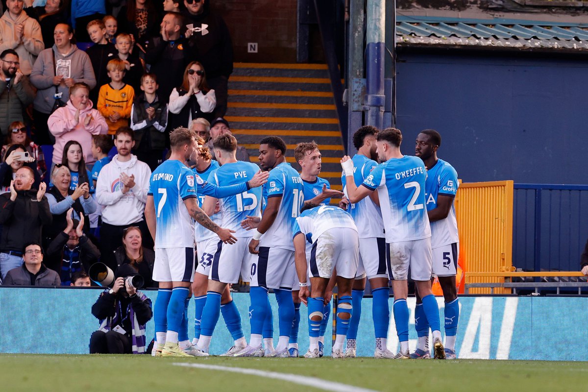 No beating that winning feeling 😍 

Thanks for your support today, Hatters 💙 🎩 

#StockportCounty