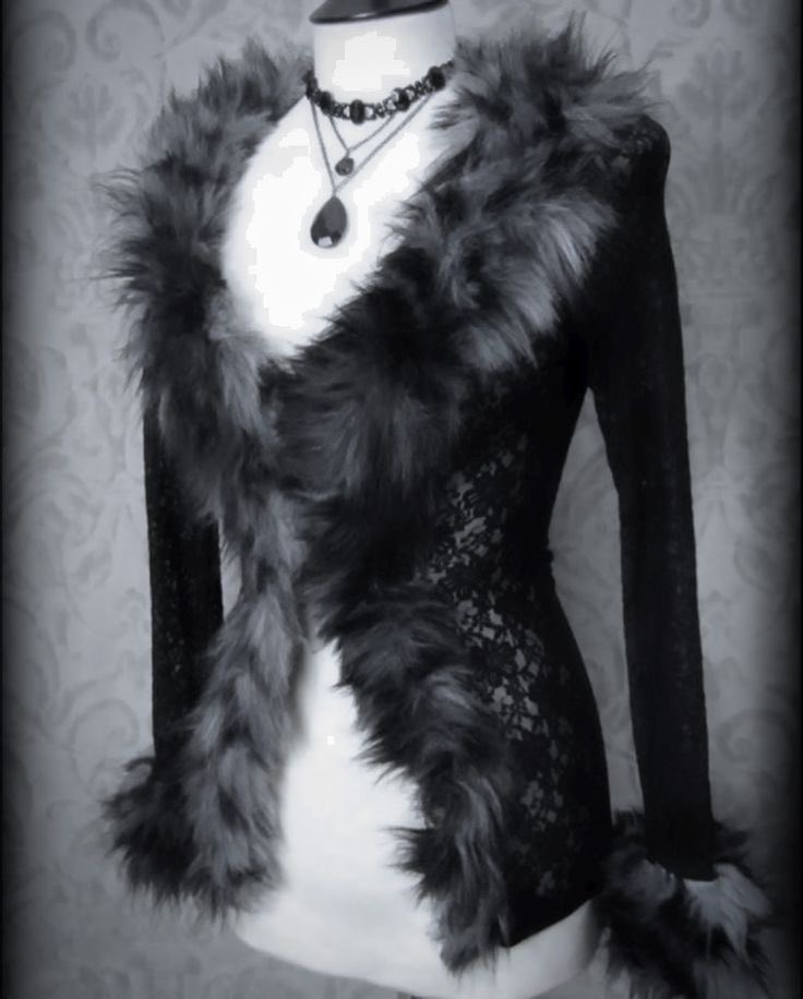 ghosts1nsnow's tweet image. first four pics when i open pinterest
