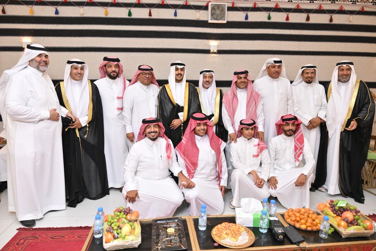 tgamgoom's tweet image. منذ سنوات تجاوزت العشر لم أزر الحبيبة #الكويت 

عدتُ إليها تلبية لدعوة أخي الغالي وصديقي ابن العم راكان بن خلف المضيان العنزي لحضور حفل زفاف ابنه الغالي فيصل..

احتفالٌ جميلٌ ..بروعة أهل الكويت..كان فرصةً للقاء العديد من الأحبة والأصدقاء..
ألف مبروك أبا خالد..
تهانينا لكم جميعاً