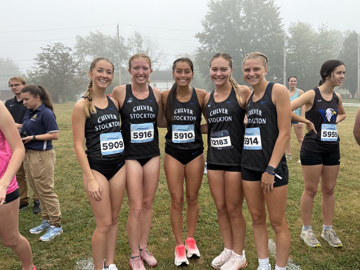 CSCWildcatXCTF's tweet image. Ladies Win! Ladies Win! Ladies Win!
For the first time in school history, men or women, our women’s team won the 2025 Trojan Invitational in Hannibal!
42 team points to win by 2 points to finish 1st out of 8 teams!
They battle to run great times through wet and damp conditions