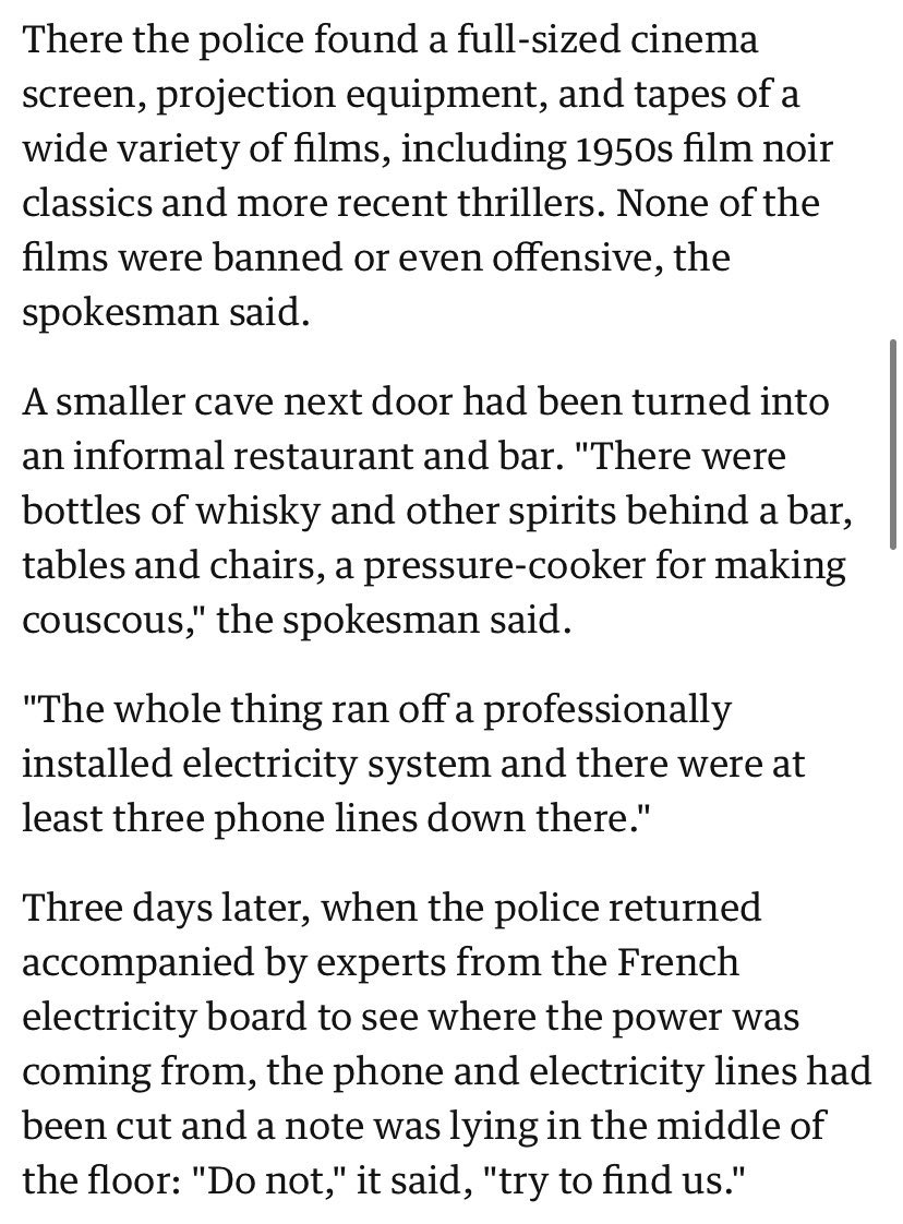 blauer_geist's tweet image. In 2004 police were conducting a training exercise in the catacombs and found, after moving past a desk and a tape playing audio of snarling dogs, a fully equipped cinema and tavern. When they returned 3 days later, the equipment was gone, with a note: “Do not try to find us.”