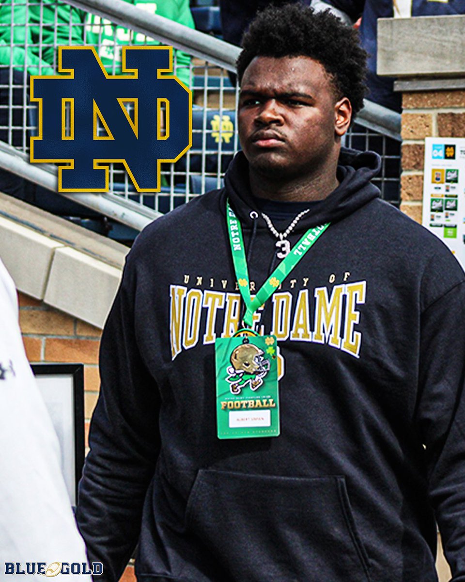 🏈Recruit observations🏈 

<a href="/Rivals/">Rivals</a> No. 1 OL in the 2027 class, Albert Simien, headlined Notre Dame’s visitor list for the NC State game‼️

Here’s a look at Simien’s time on campus + some other notes on today’s visitors ☘️👀

Read: on3.com/teams/notre-da…