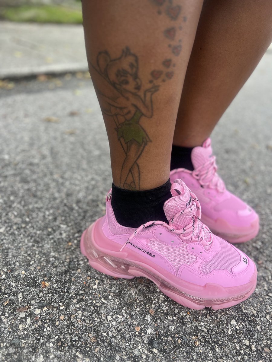 majormoe1's tweet image. For your sister and others that are battling, in remission or have succumbed to this illness 🙏🏾 💗 
#BreastCancerAwarenessMonth
#InRememberanceofSG #KOTH #PinkBalenciagas