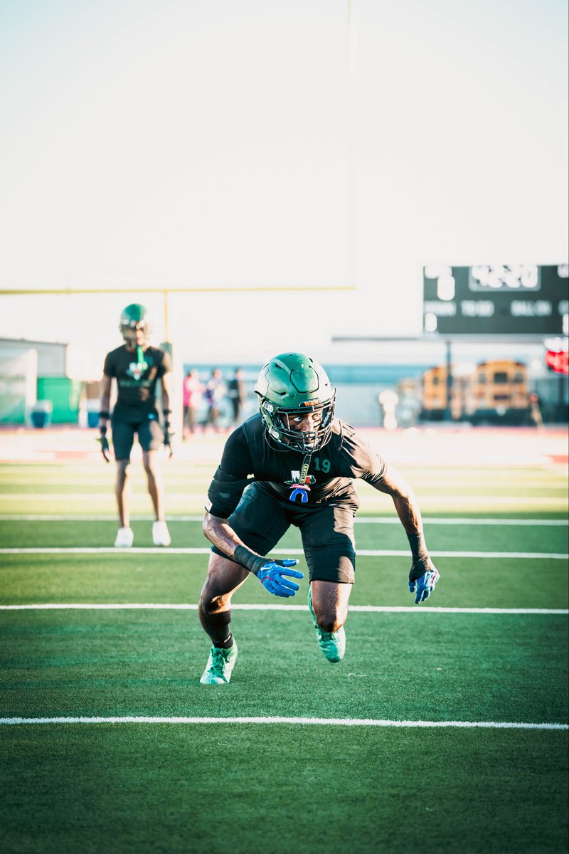 Derrick Thomas tweet media