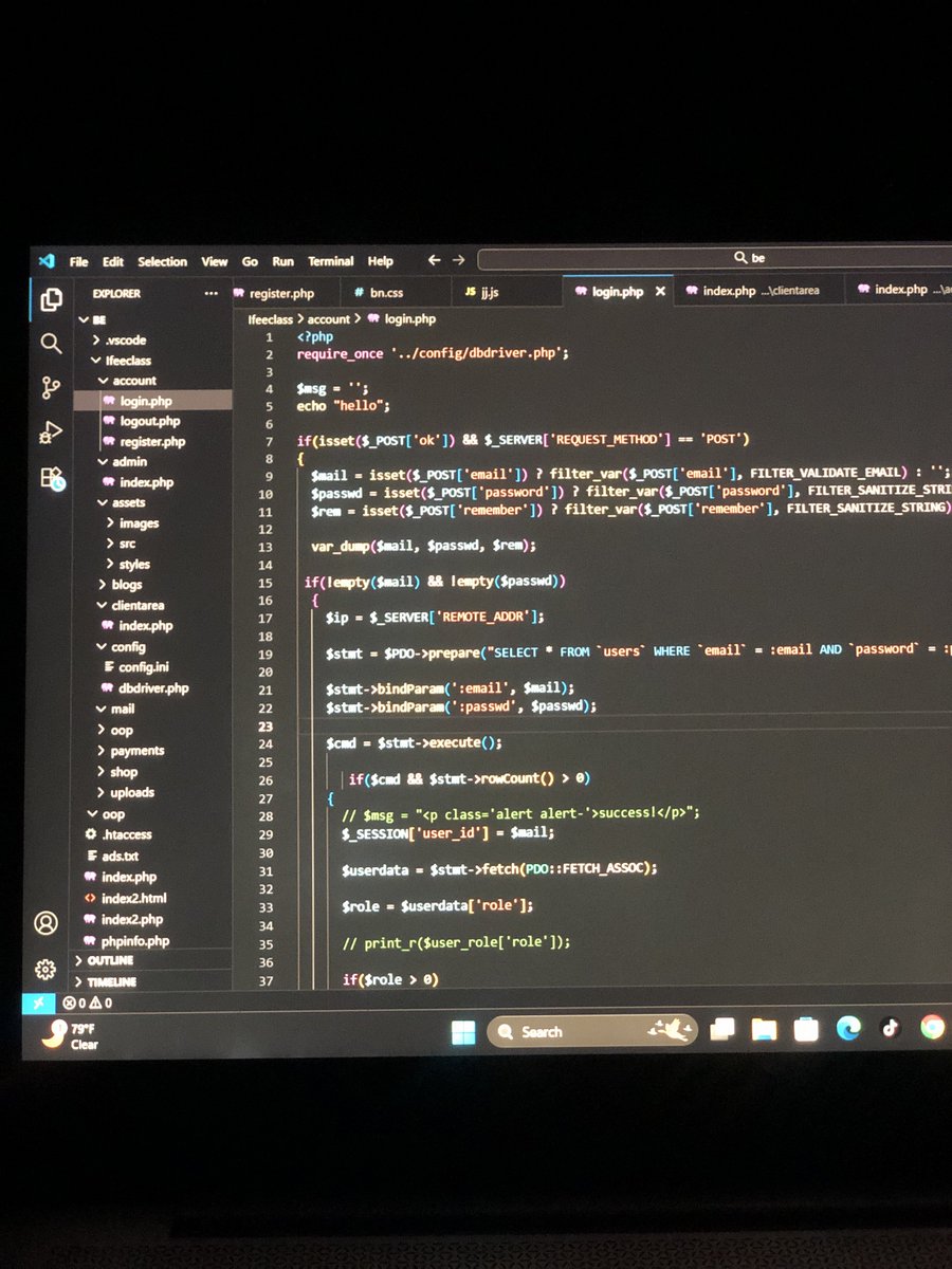 itzgaffer2's tweet image. In case you’re not aware🧏‍♀️
I’m a full stack web developer.
I design websites for brands and businesses