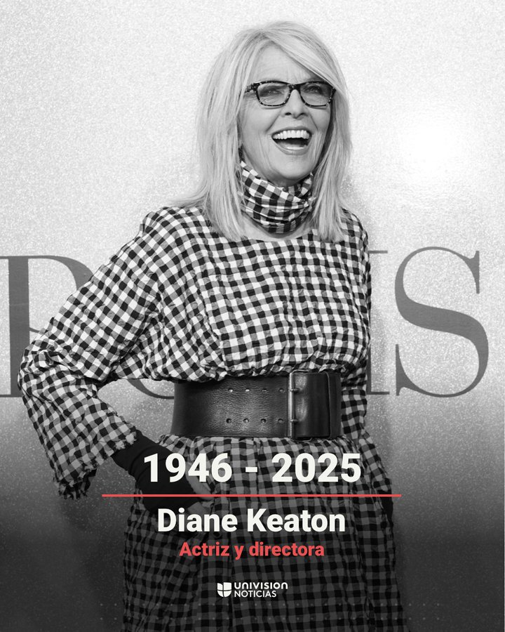 Black-and-white portrait of Diane Keaton smiling while wearing glasses, a checkered blouse with a wide belt, and a collared top, posed against a plain background with text overlay reading 1946-2025 and her name Diane Keaton below, Univision Noticias watermark at bottom.