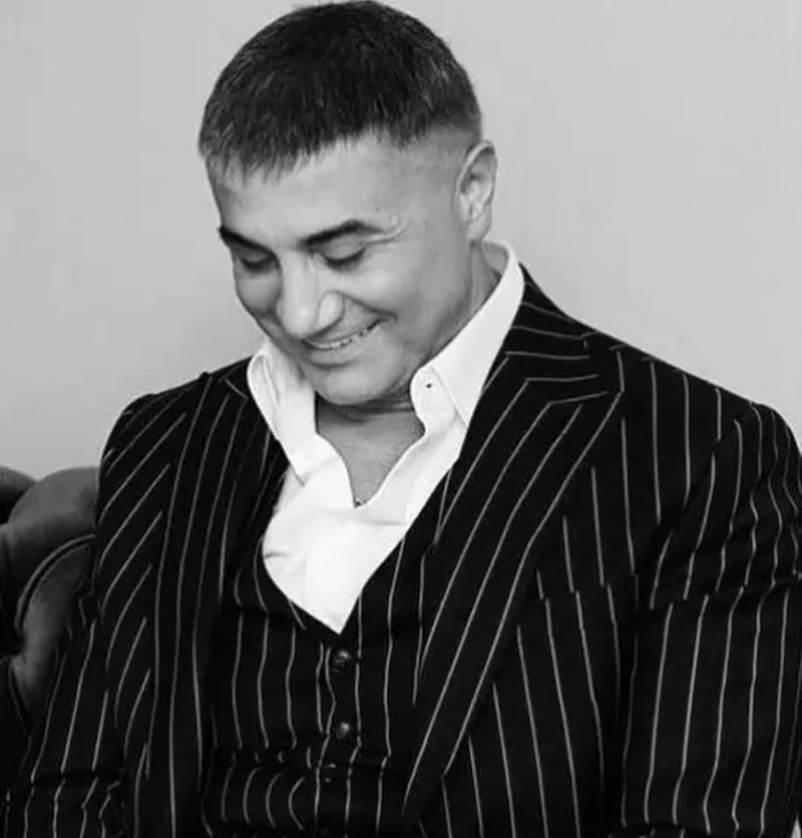o_taraftar's tweet image. Ne Ölmek Nefessiz Kalmaktır 
Ne De Yaşamak Nefes Almaktır…!
Yaşamak, Sevilmeyi Hak Eden Birine Yaşamanı Harcamaktır…!

REİS SEDAT PEKER 
@sedat_peker #SedatPeker