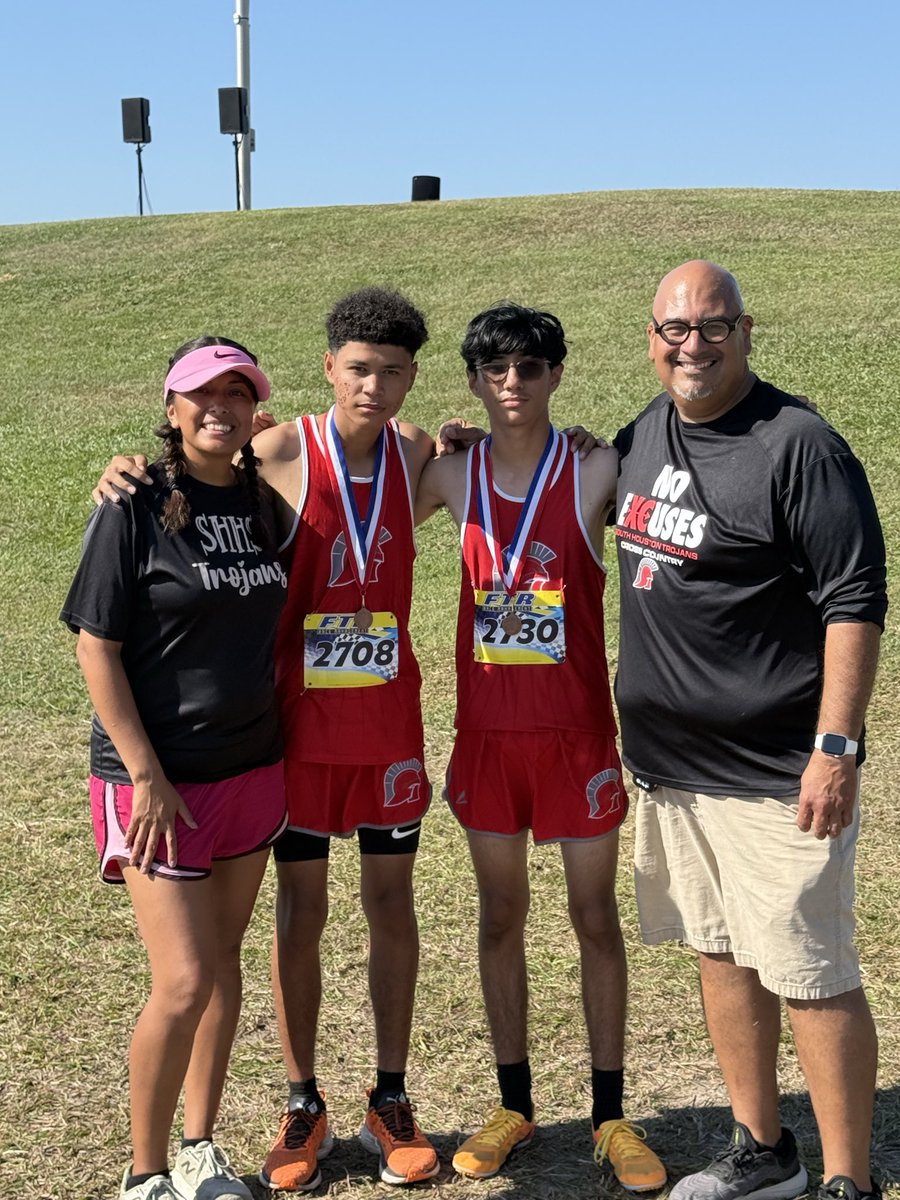 SHHS Cross Country tweet media