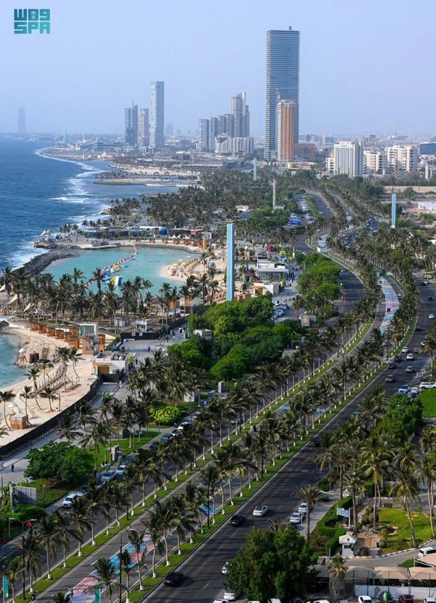 Jajy2030's tweet image. #جدة 
#رؤية_السعودية_2030 

جدة… عروس البحر الأحمر، وبوابة الحرمين 
تتلألأ بين أمواجها ناطحات سحابها ومشاريعها الحديثة . 
مدينة تنبض بالحياة، تشهد نهضة عمرانية عالمية الطراز، تجمع بين روح الأصالة وحداثة التصميم
هنا يلتقي الجمال الطبيعي بالإبداع الهندسي في لوحة تُجسّد رؤية…