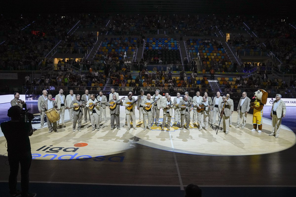 GranCanariaCB's tweet photo. 💛💛💛

@LosGofiones

🇮🇨🇮🇨🇮🇨 https://t.co/7l43Tli7ns