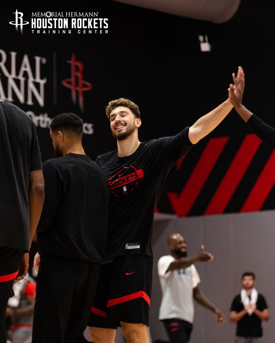 Houston Rockets (@houstonrockets) on Twitter photo 