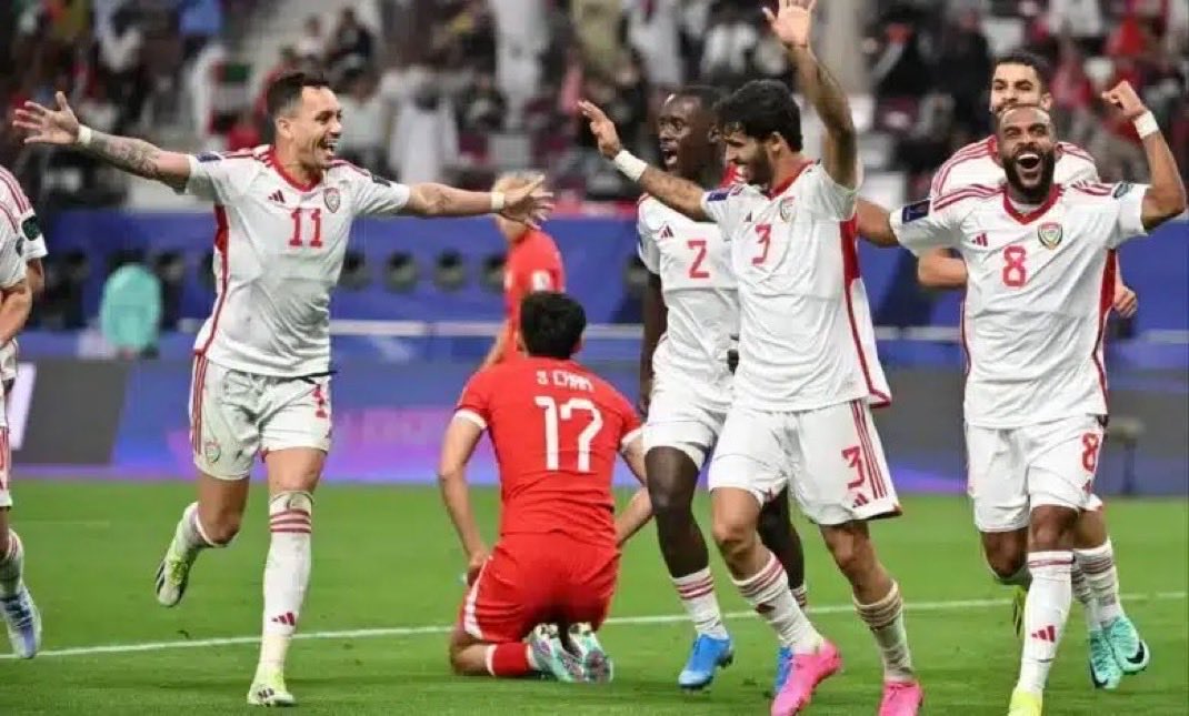 AlmaimoniS's tweet image. #الامارات_عمان
الف مبروك #الامارات