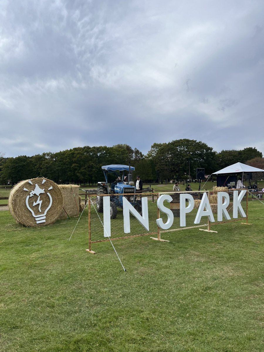as2and4's tweet photo. INSPARK Day2✨
9:00〜16:00までやってます!
超特価車両あり〼。
遊びに来てね!
そして今日はシンヒダカの皆さん頑張って!応援してます✨
#inspark #ktm #polaris #ツーアンドフォー #ktm苫小牧 #シンヒダカ https://t.co/KZBa1718aq