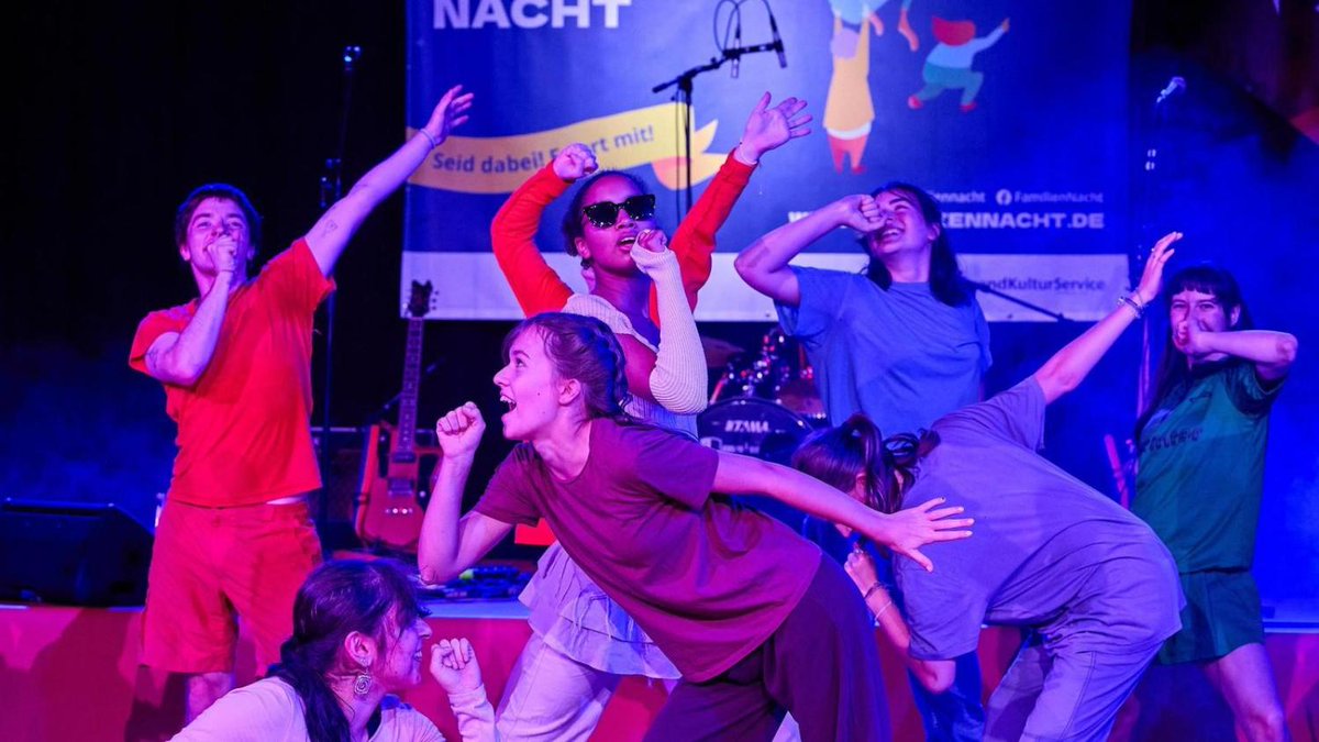 morgenpost's tweet image. Familiennacht Berlin: Tausende Kinder und Familien feiern bis 22 Uhr morgenpost.de/berlin/article…