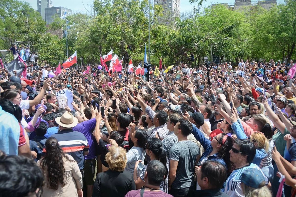 LeandroZdero's tweet photo. El Presidente en Chaco.
Este 26 de octubre, es con la #Lista503, color violeta. https://t.co/nBGAjk1a8U