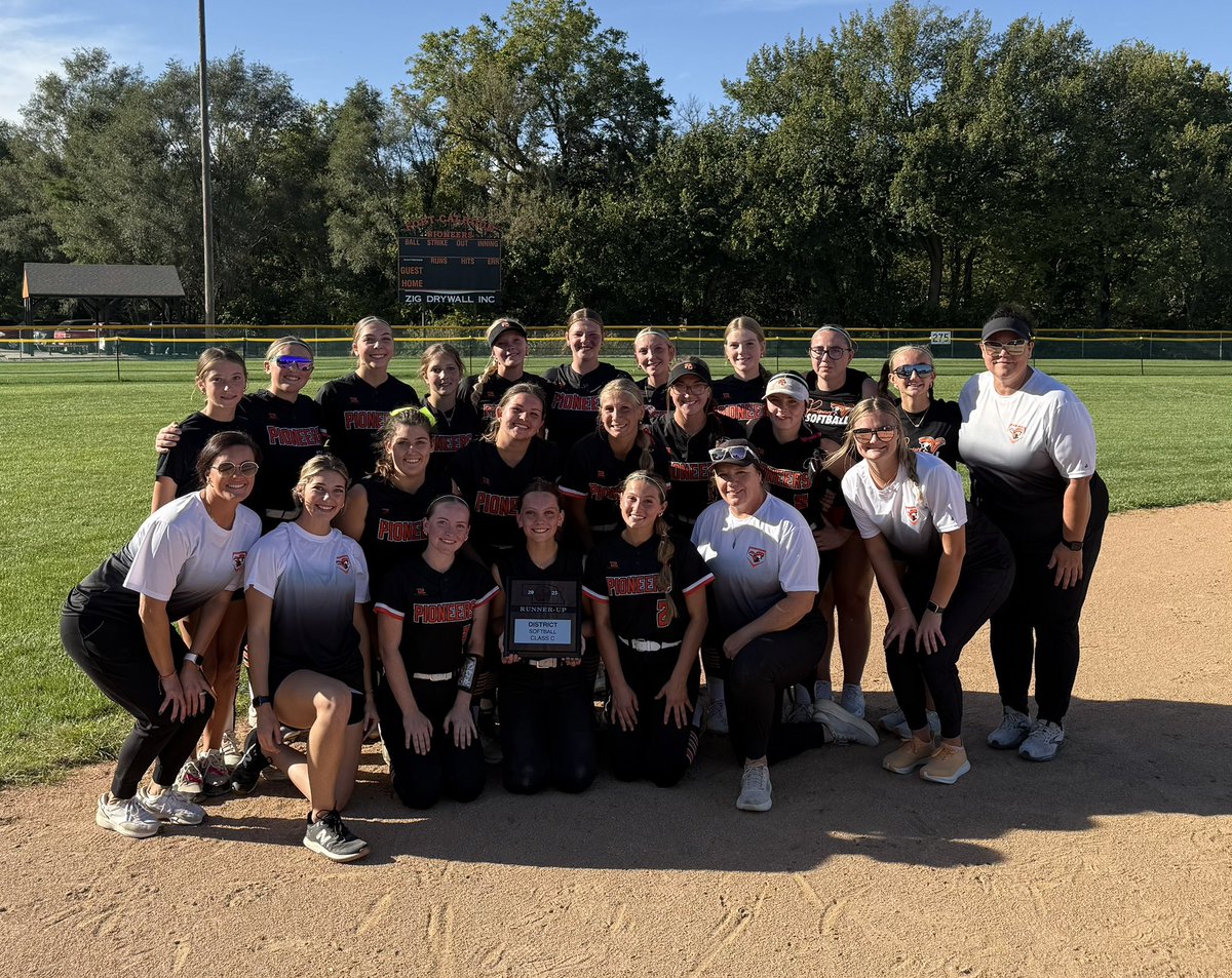 Fort Calhoun Softball tweet media