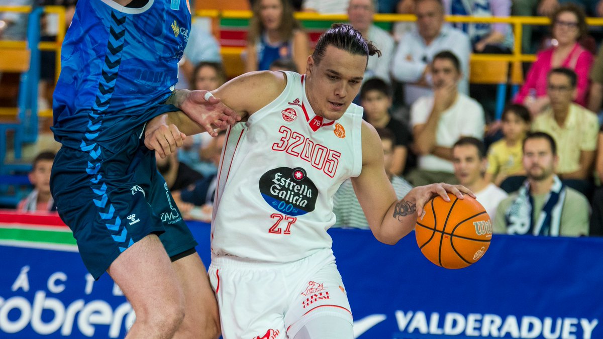 CompeticionFEB's tweet image. 🟠 #PrimeraFEB: El @Palencia_Basket y el @basquetcoruna se exhiben con dos triunfos centenarios

▶ Disfruta de las mejores imágenes de una apasionante tarde de sábado desde la Galería de fotos de @BaloncestoESP

📸 Galería fotos ScorePlay FEB ⬇
feb.scoreplay.io/link?id=175747…