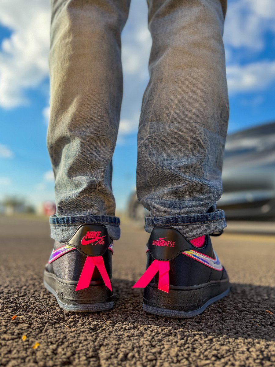 Franky_Babylon's tweet image. Today is the day we #PostYourPink I had to have these black satin Breast Cancer Awareness Nike Air Force 1’s. Paired with the powerful Jean Grey.
Love and support to everyone impacted and showing support🙏🏿🤲🏿💕
#BreastCancerAwarenessMonth 
#BlessedFromSoul2Sole
#InRemembranceOfSG